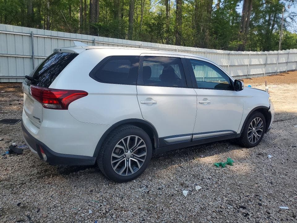 2017 MITSUBISHI OUTLANDER SE 3