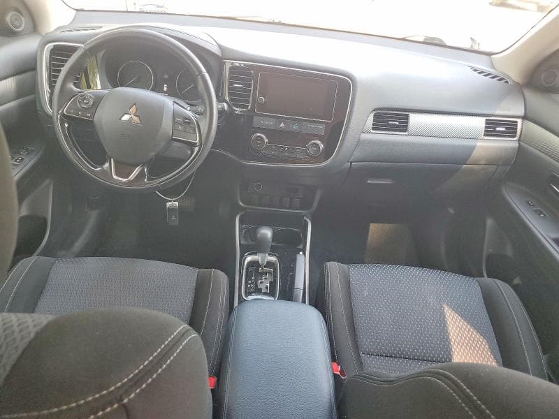 2017 MITSUBISHI OUTLANDER SE 8