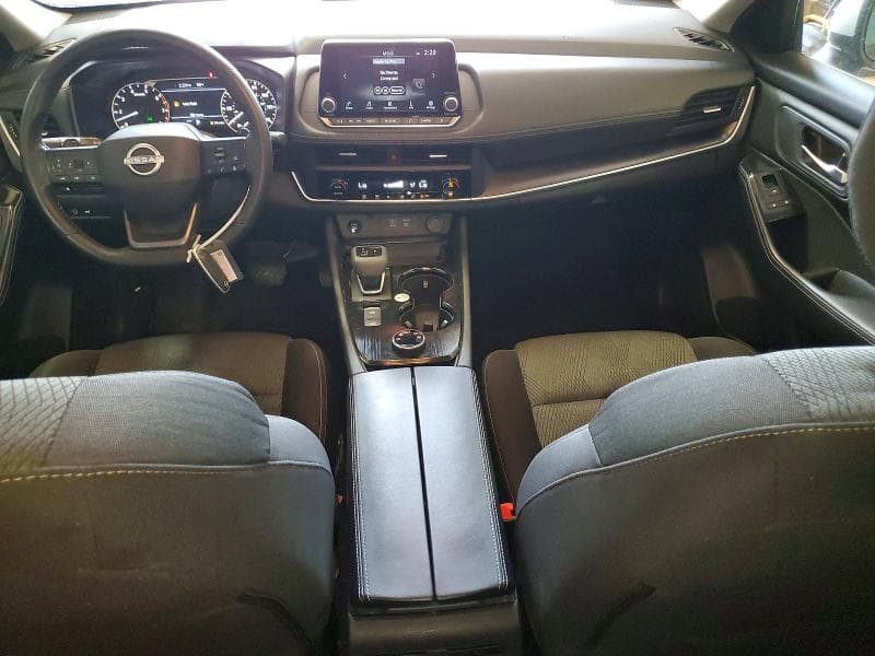 2025 NISSAN ROGUE SV 8