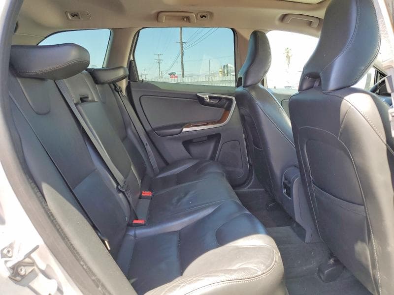 2017 VOLVO XC60 T5 INSCRIPTION 11