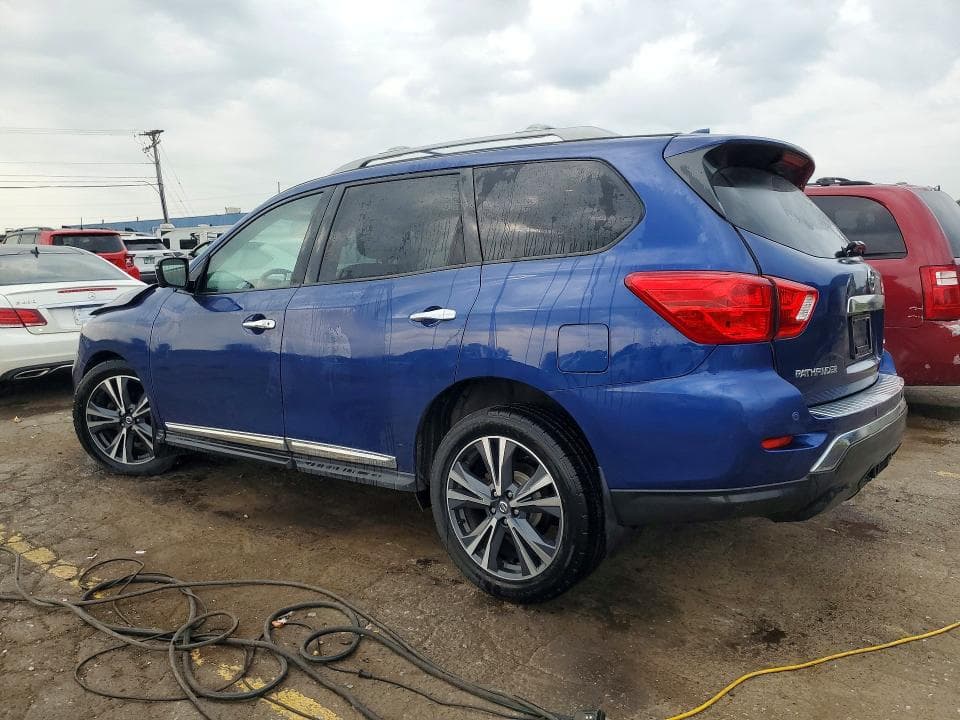 2019 NISSAN PATHFINDER PLATINUM 2