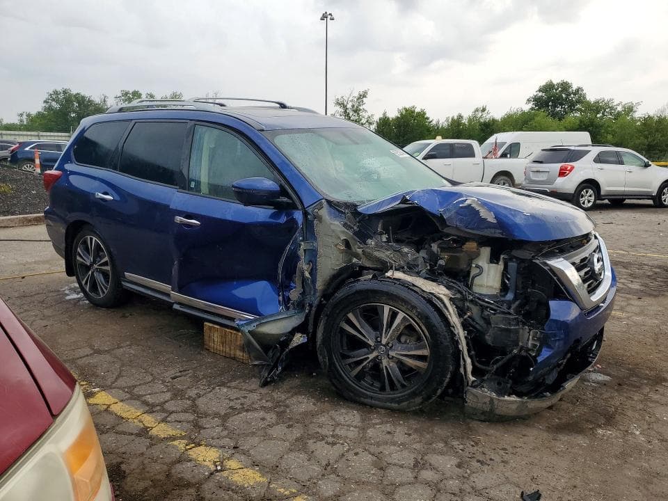 2019 NISSAN PATHFINDER PLATINUM 4