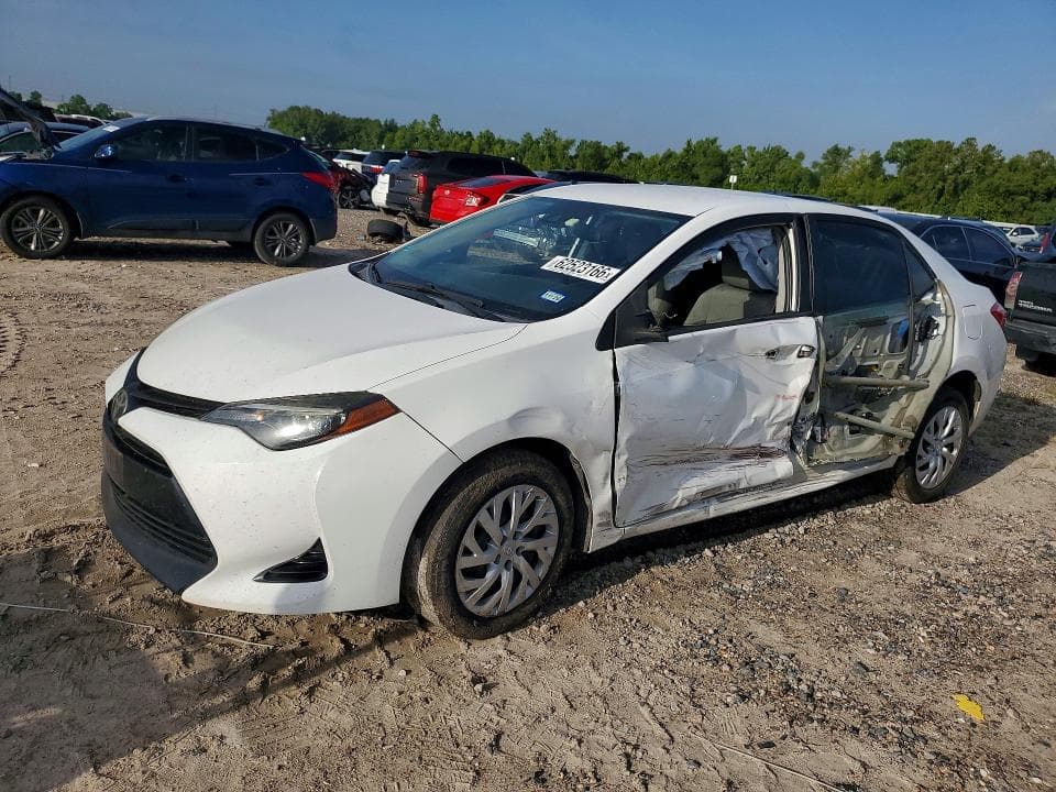 2019 TOYOTA COROLLA LE - 1