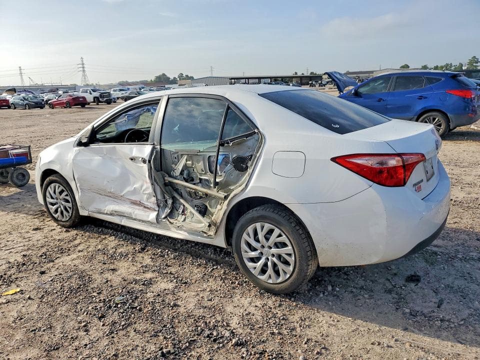 2019 TOYOTA COROLLA LE 2