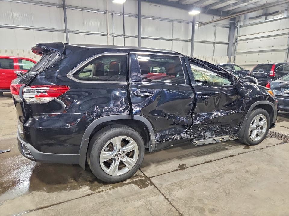 2019 TOYOTA HIGHLANDER LIMITED 3