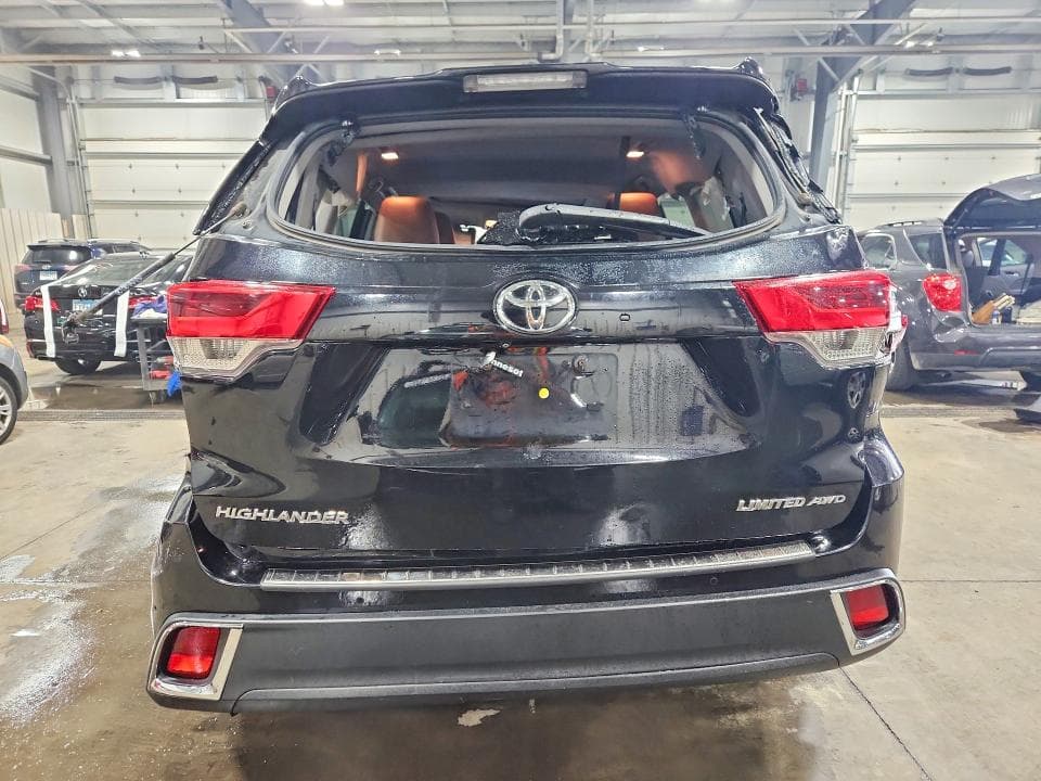 2019 TOYOTA HIGHLANDER LIMITED 6