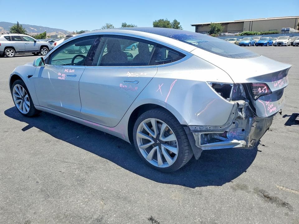 2018 TESLA MODEL 3 2