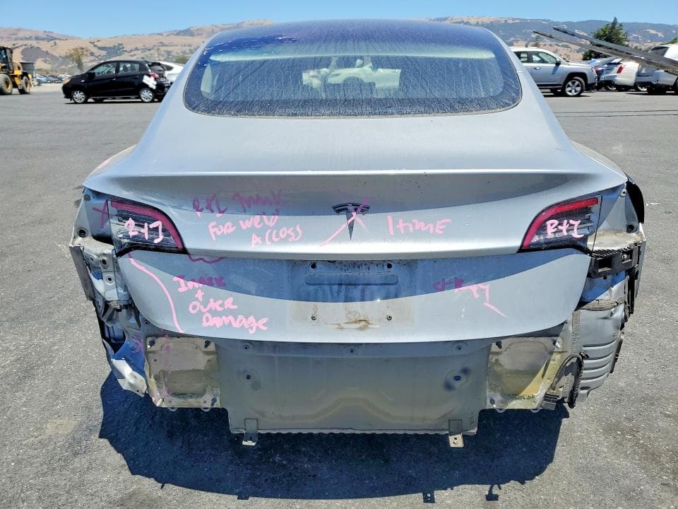 2018 TESLA MODEL 3 6