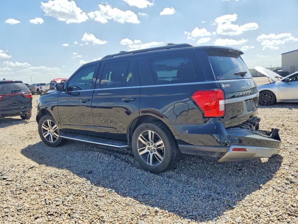 2022 FORD EXPEDITION XLT 2