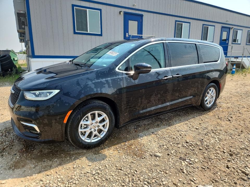 2023 CHRYSLER PACIFICA TOURING L - 1