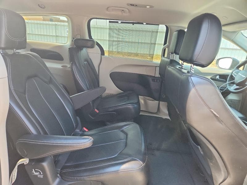 2023 CHRYSLER PACIFICA TOURING L 11