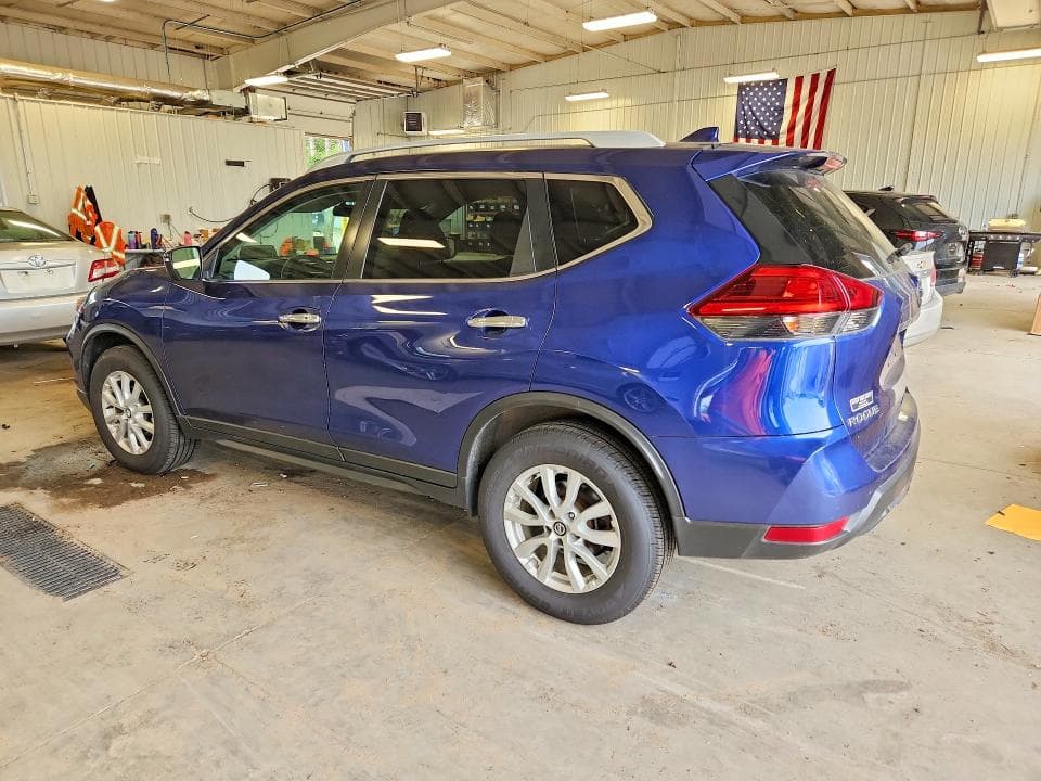 2017 NISSAN ROGUE SV 2