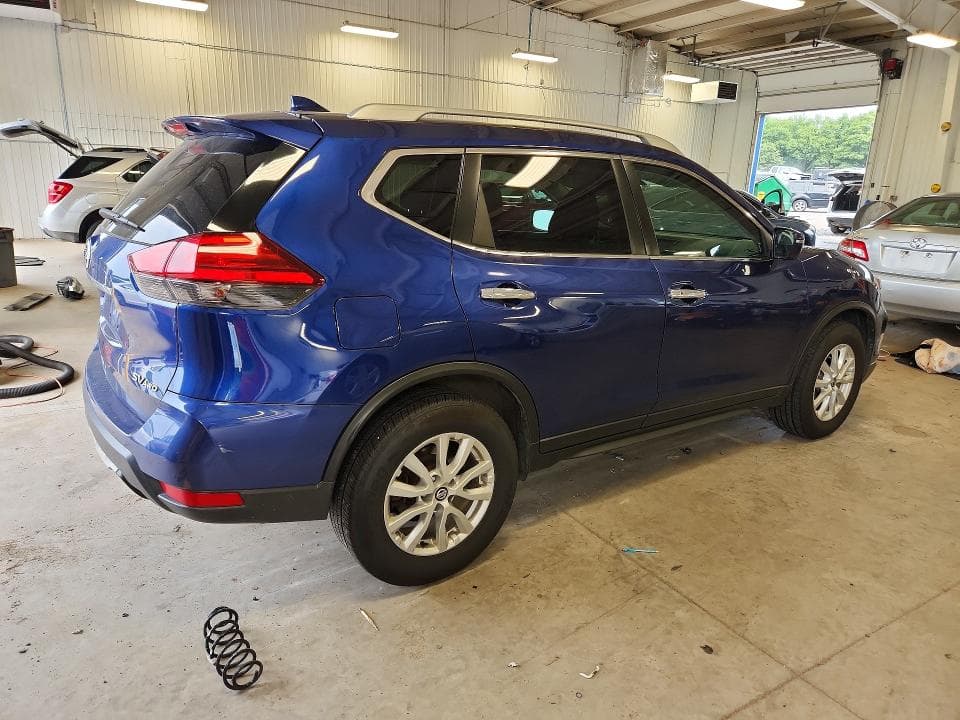 2017 NISSAN ROGUE SV 3