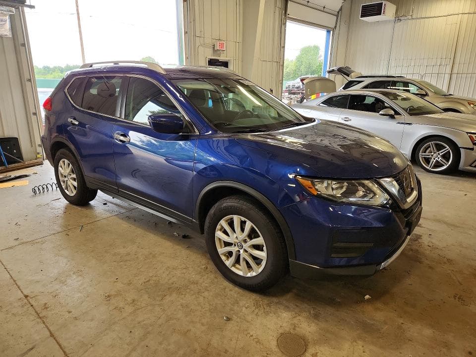 2017 NISSAN ROGUE SV 4