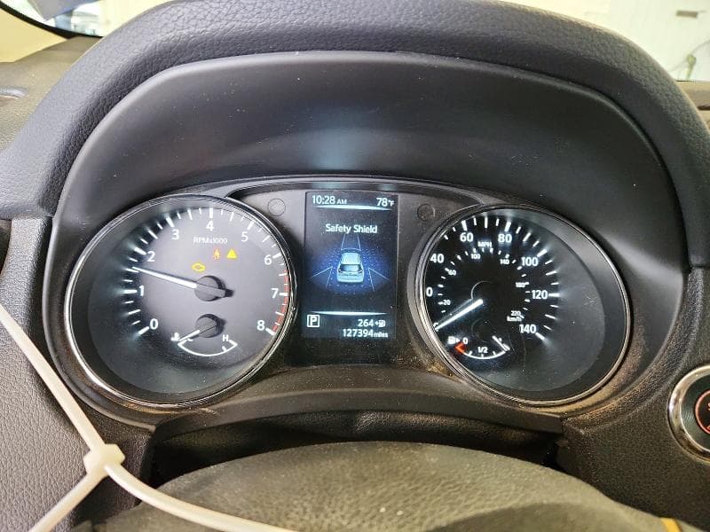 2017 NISSAN ROGUE SV 9
