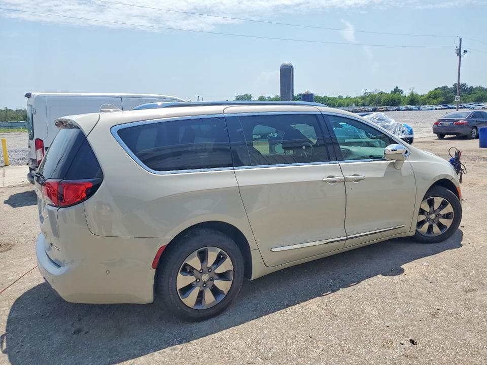 2020 CHRYSLER PACIFICA HYBRID LIMITED 3
