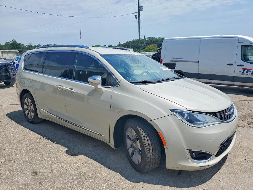 2020 CHRYSLER PACIFICA HYBRID LIMITED 4