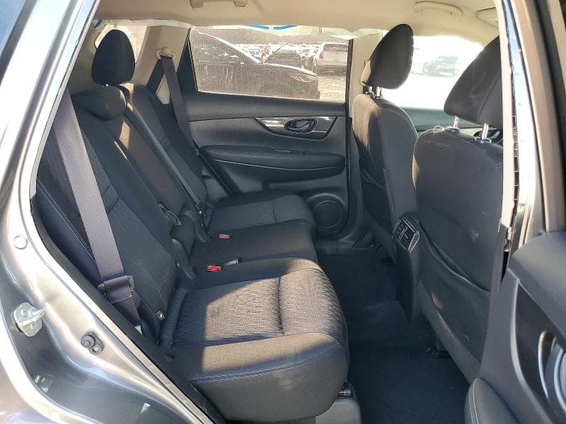 2019 NISSAN ROGUE S 11