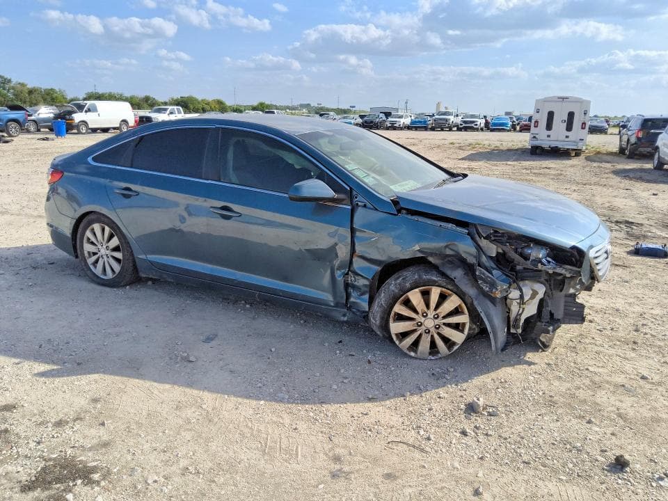2017 HYUNDAI SONATA SE 4