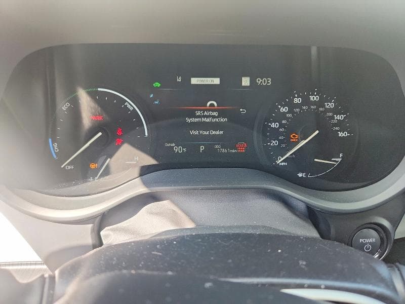 2025 TOYOTA SIENNA XLE 8-PASSENGER 9