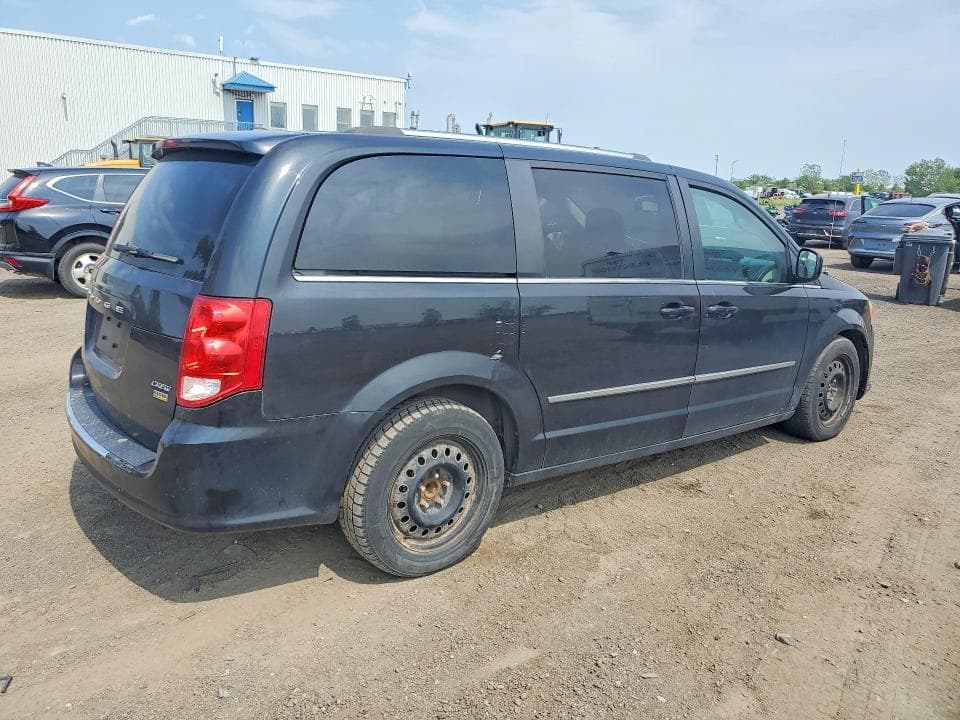 2017 DODGE GRAND CARAVAN CREW 3