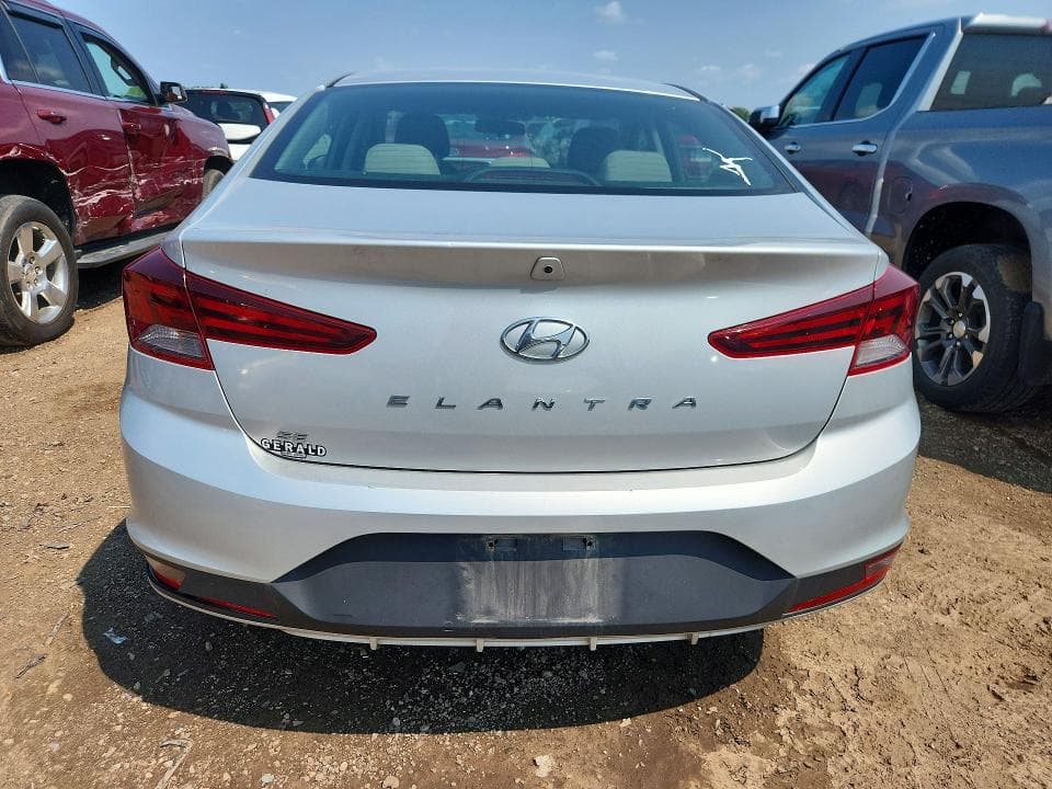 2019 HYUNDAI ELANTRA SE 6