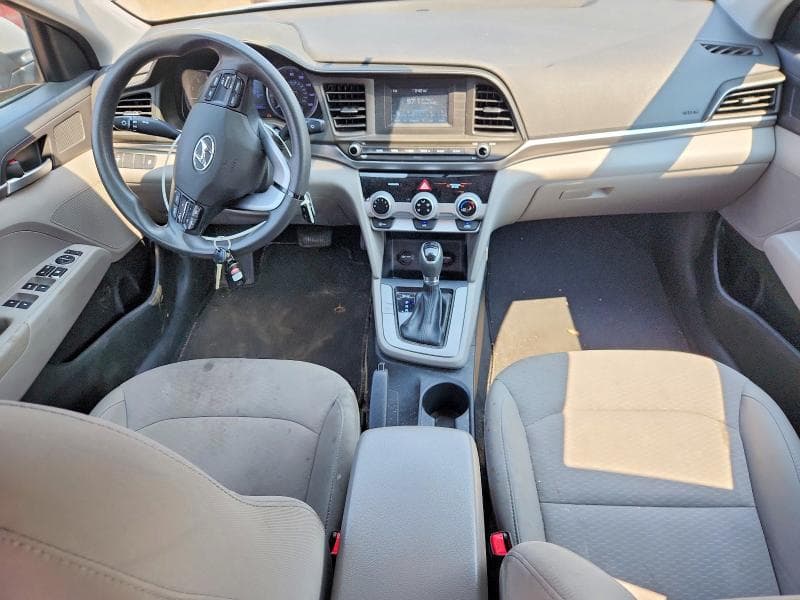 2019 HYUNDAI ELANTRA SE 8