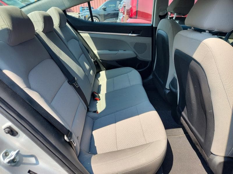 2019 HYUNDAI ELANTRA SE 10