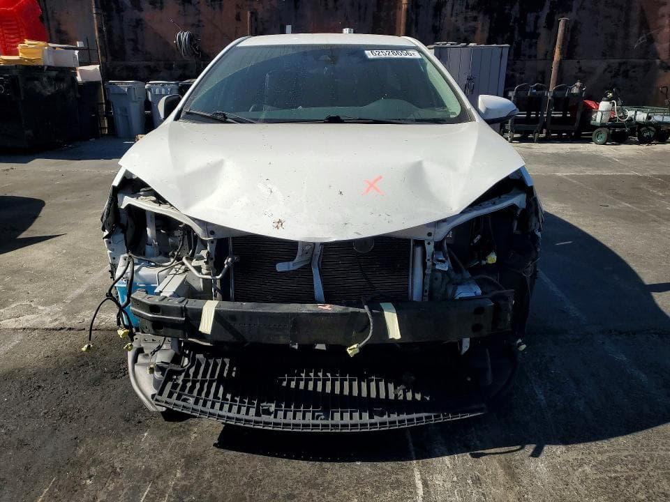 2017 TOYOTA COROLLA SE 5