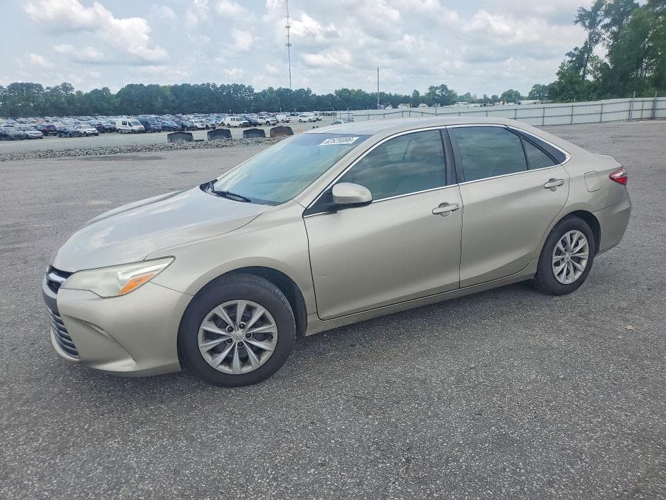 2017 TOYOTA CAMRY LE - 1