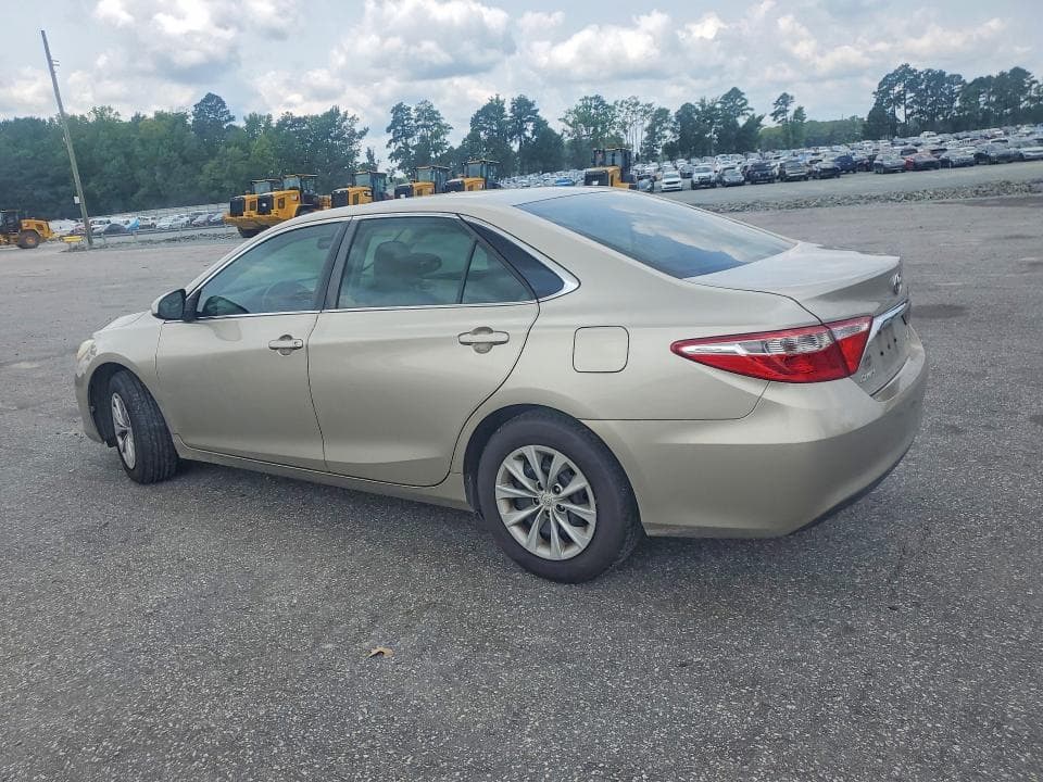 2017 TOYOTA CAMRY LE 2