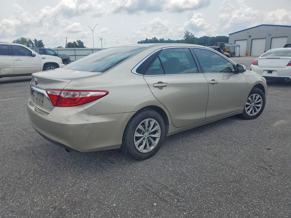 2017 TOYOTA CAMRY LE 3