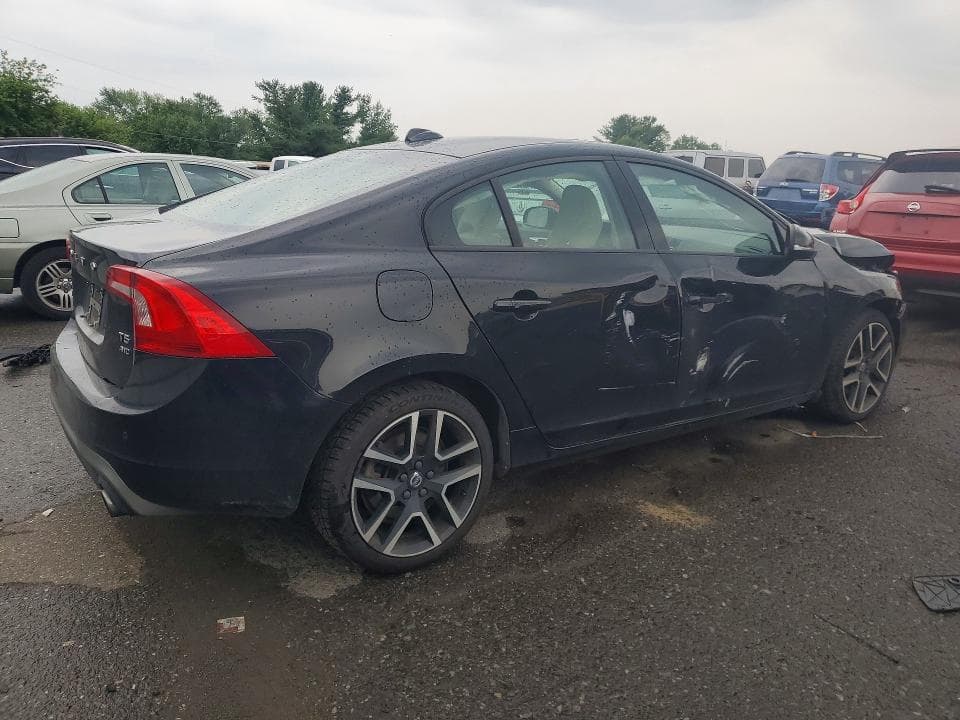 2017 VOLVO S60 DYNAMIC 3
