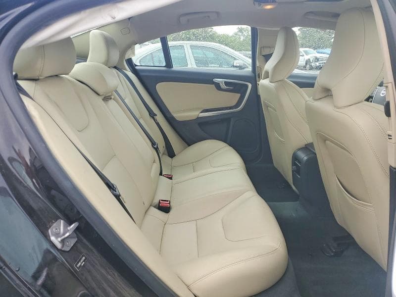 2017 VOLVO S60 DYNAMIC 10