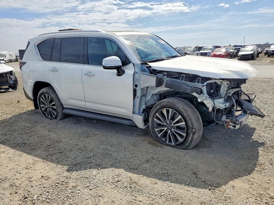 2024 LEXUS LX 600 PREMIUM 4