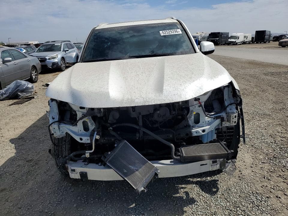 2024 LEXUS LX 600 PREMIUM 5