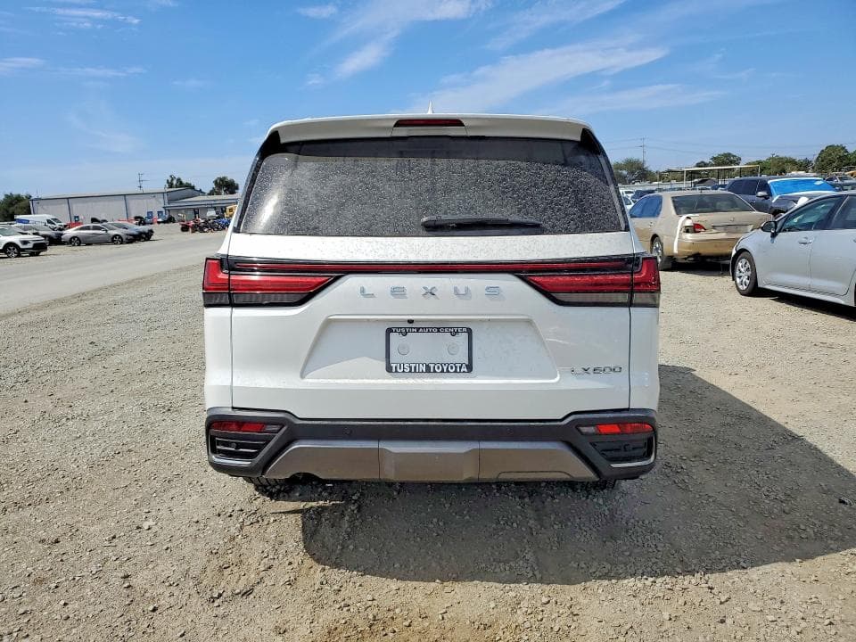2024 LEXUS LX 600 PREMIUM 6
