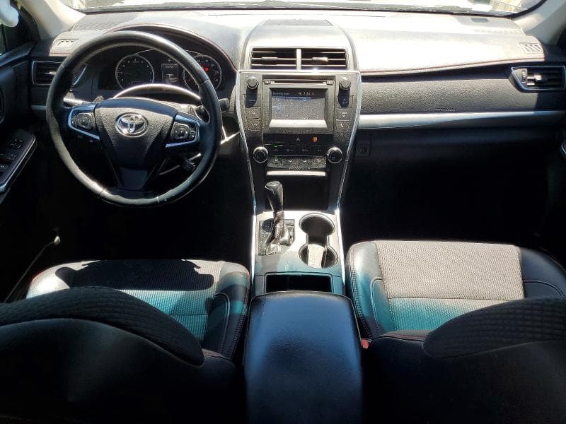 2017 TOYOTA CAMRY SE 8