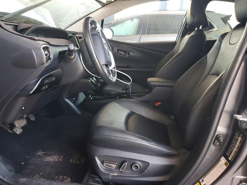 2017 TOYOTA PRIUS FOUR 7