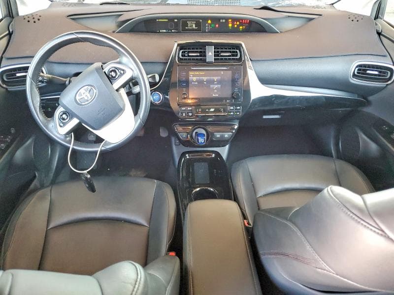 2017 TOYOTA PRIUS FOUR 8