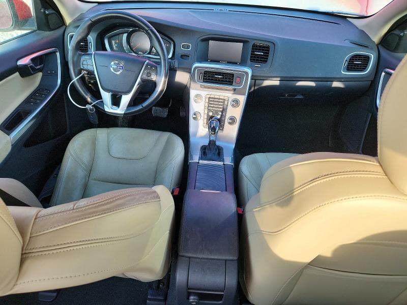2018 VOLVO S60 DYNAMIC 8