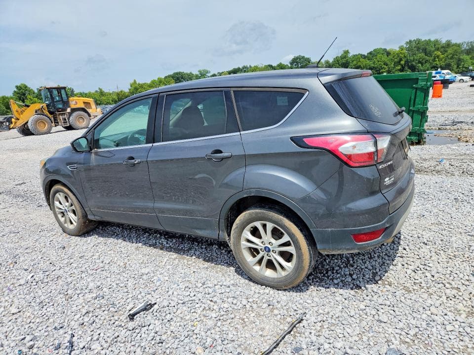 2017 FORD ESCAPE SE 2