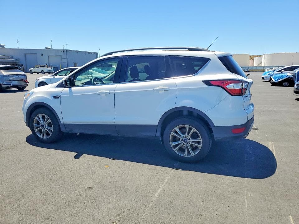 2018 FORD ESCAPE SE 2