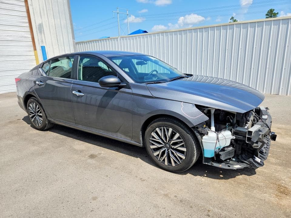 2025 NISSAN ALTIMA SV 4