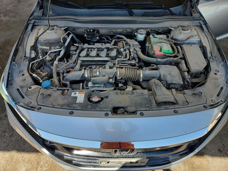 2018 HONDA ACCORD LX 11
