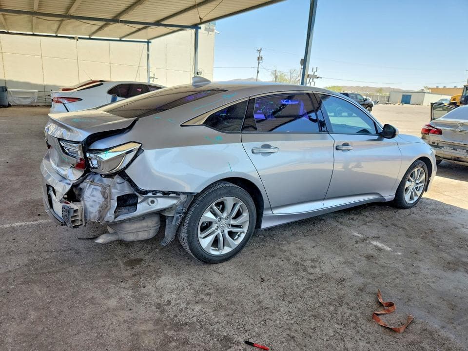 2018 HONDA ACCORD LX 3