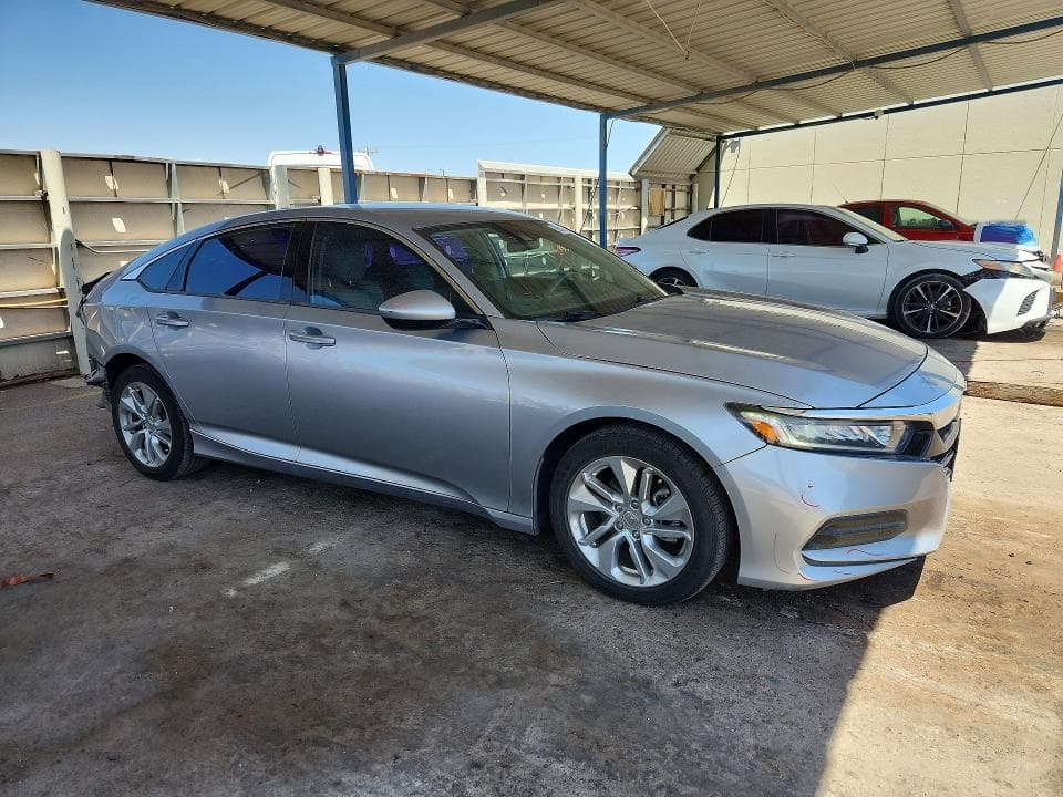 2018 HONDA ACCORD LX 4