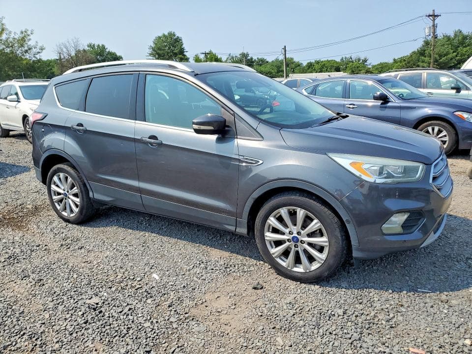 2017 FORD ESCAPE TITANIUM 4