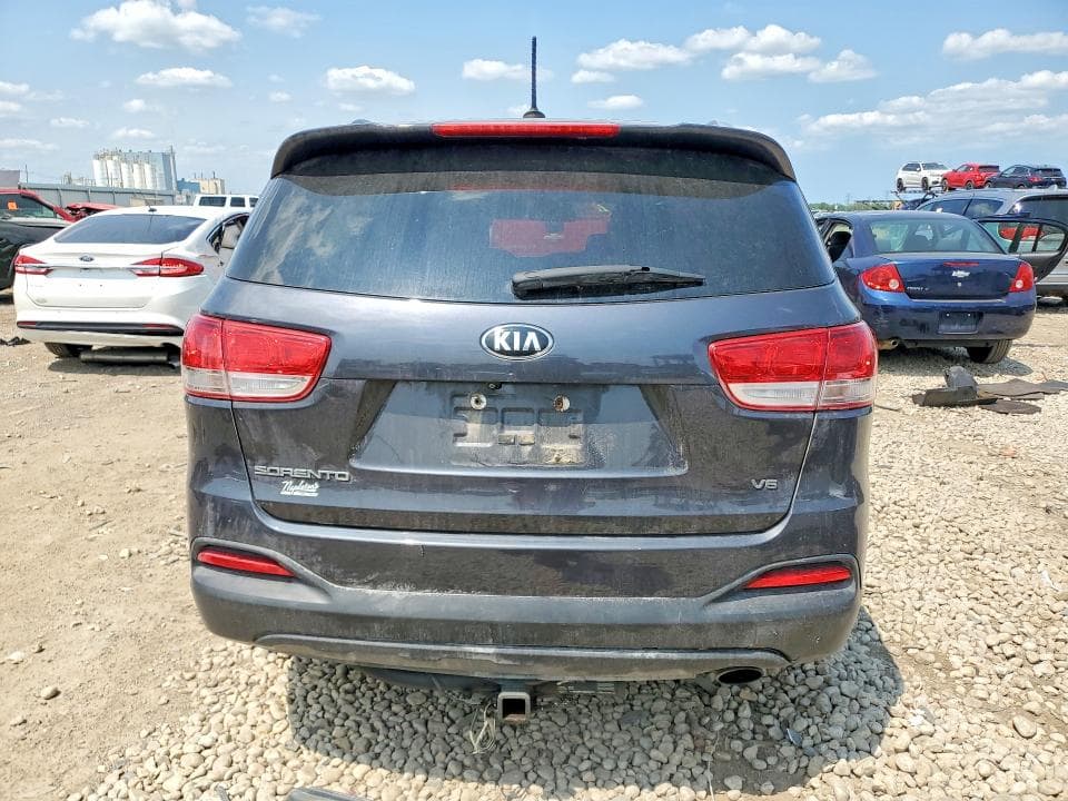 2017 KIA SORENTO LX V6 6