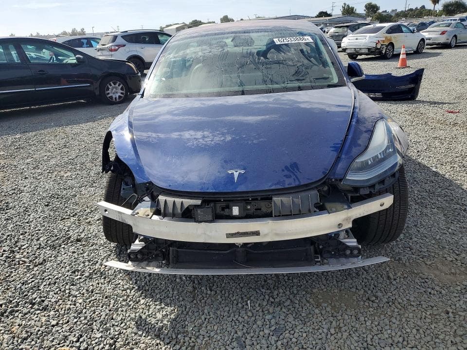 2018 TESLA MODEL 3 5